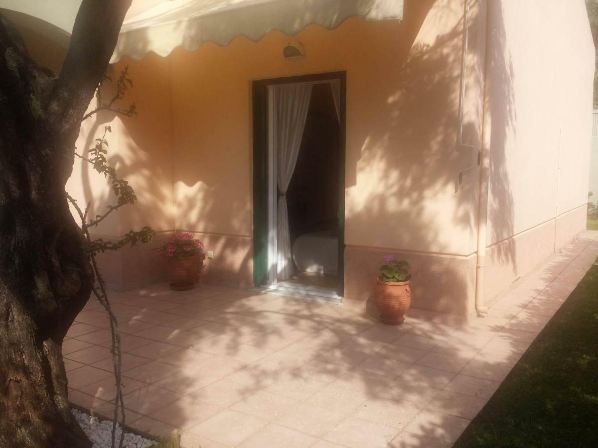 Villa Barbati Pietre Di Mare Exterior foto
